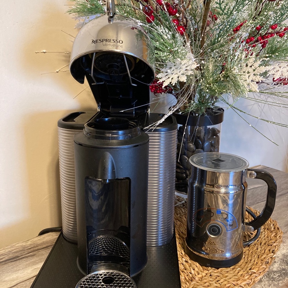 Nespresso Vertuoline + Milk Frother